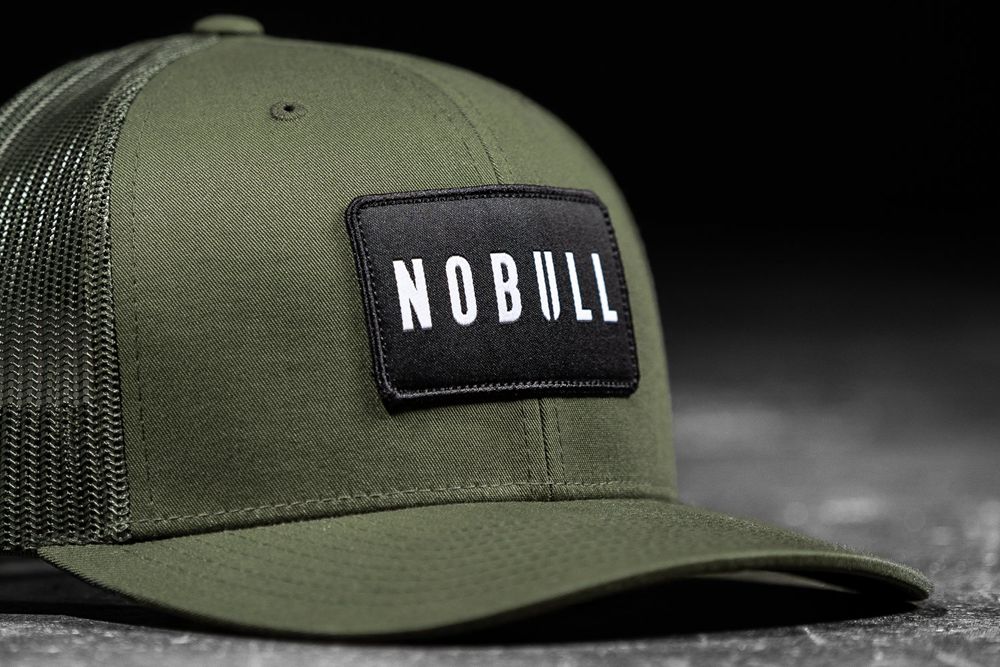 Casquettes NOBULL Vert Olive Vert - NOBULL Curved-Brim Trucker,France (9206-OLKZV)